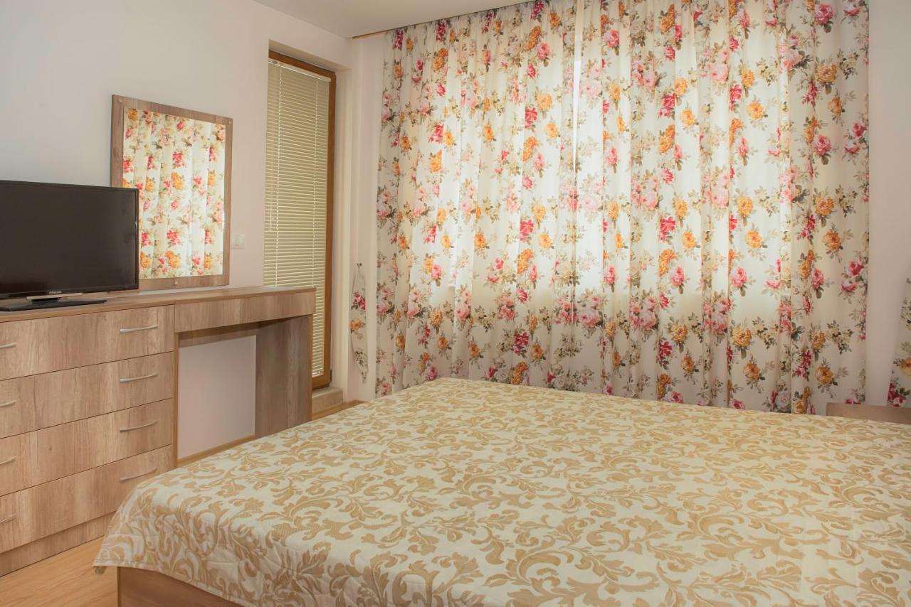 Garden Of Eden Pmg Apartments Sveti Vlas Eksteriør bilde