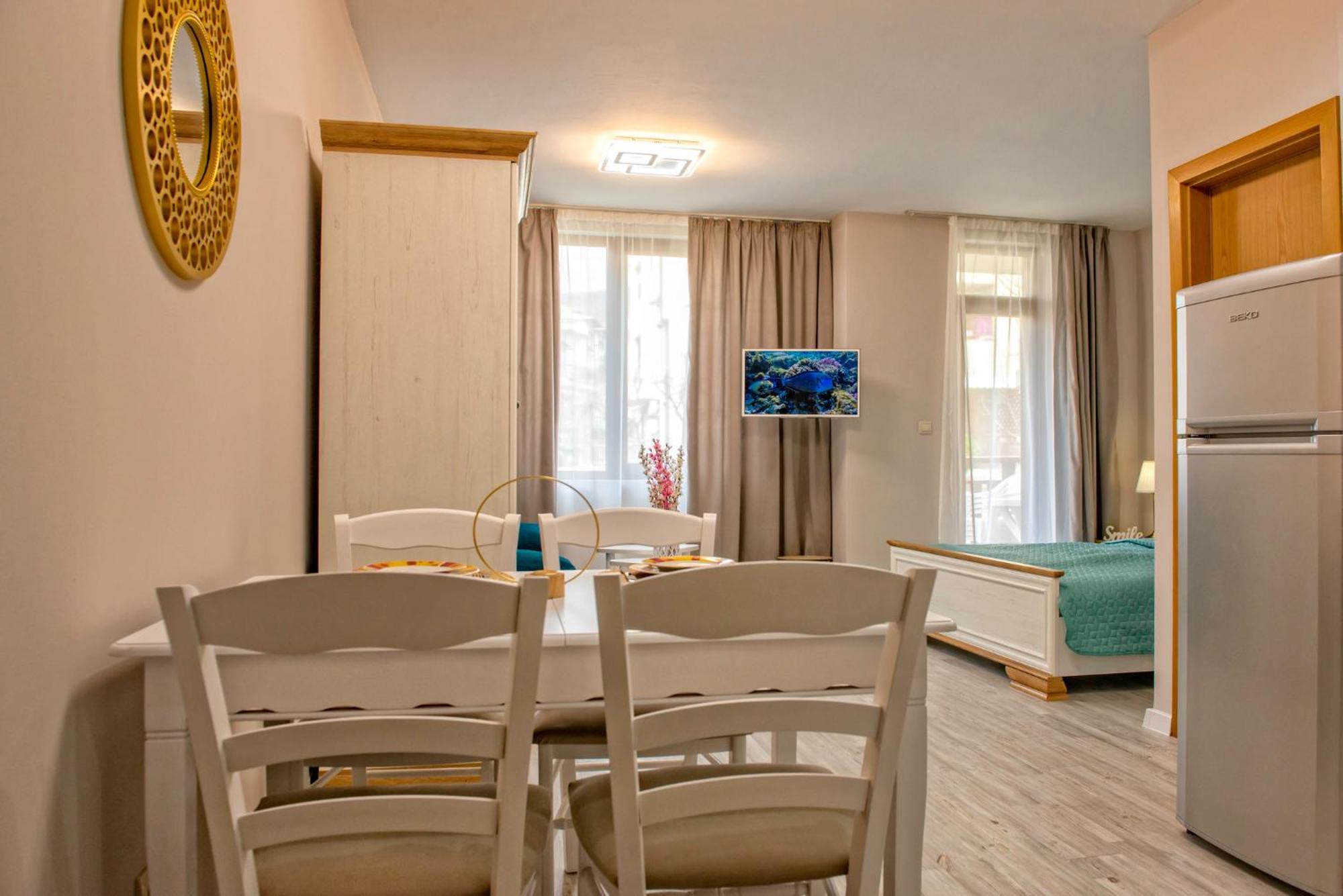 Garden Of Eden Pmg Apartments Sveti Vlas Eksteriør bilde