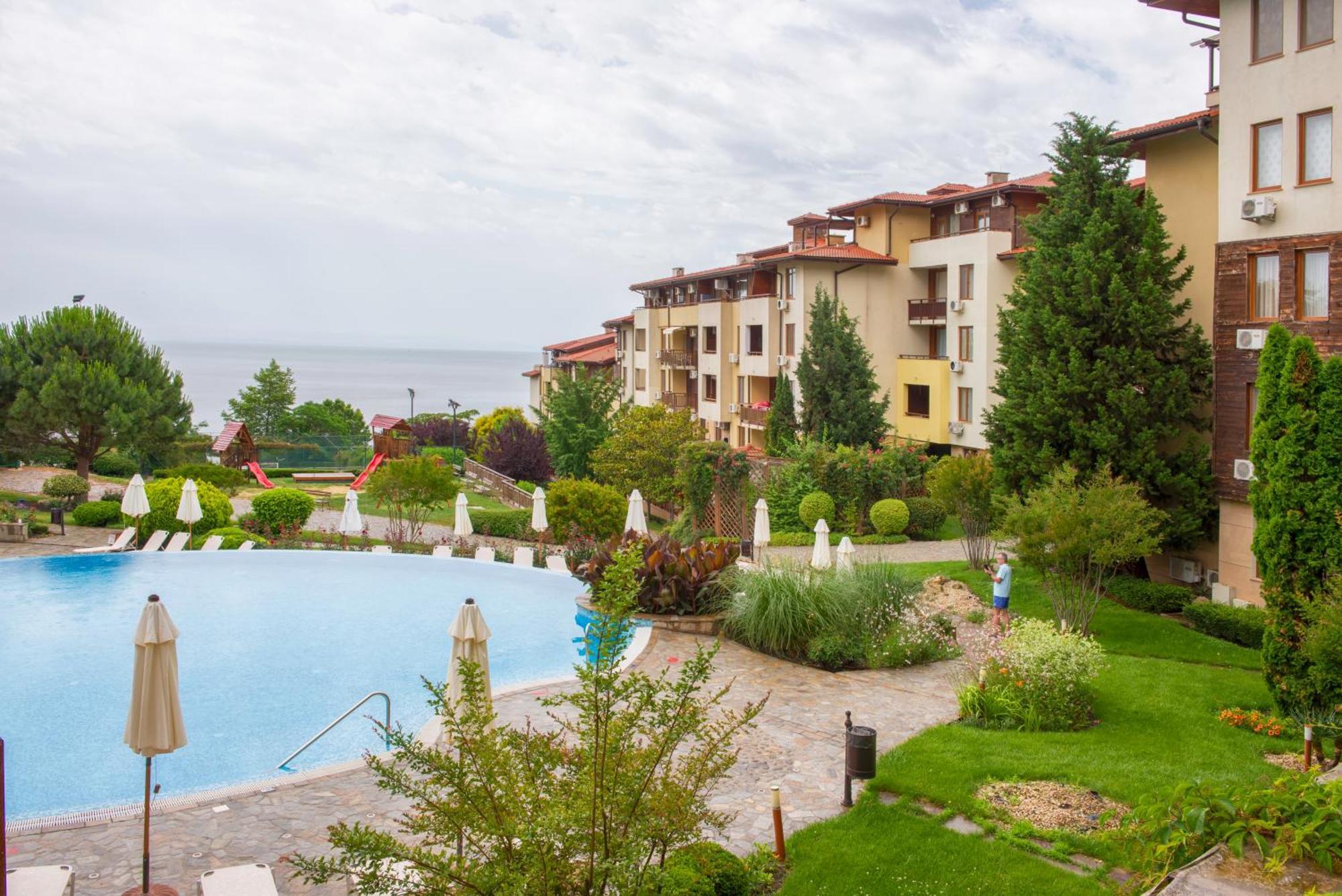 Garden Of Eden Pmg Apartments Sveti Vlas Eksteriør bilde